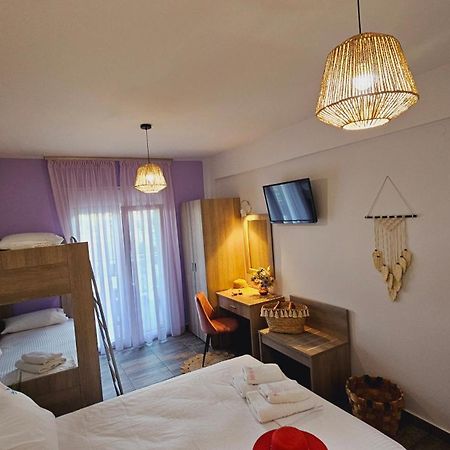 Niriides Boutique Suites Nea Vrasna Ngoại thất bức ảnh