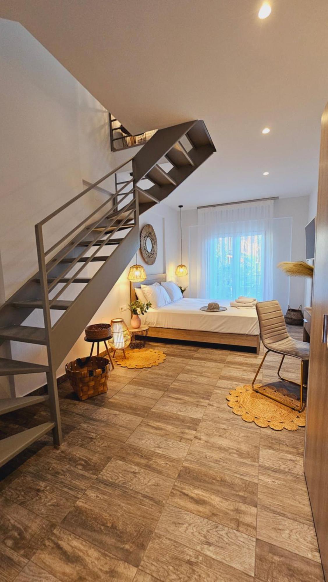 Niriides Boutique Suites Nea Vrasna Ngoại thất bức ảnh